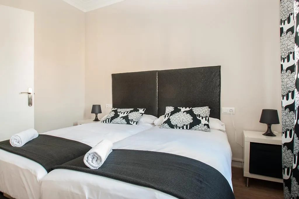 Autentic Barcelona Monumental Apartment
