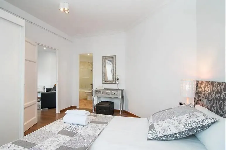 Autentic Barcelona Monumental Apartment 0*,  Spain
